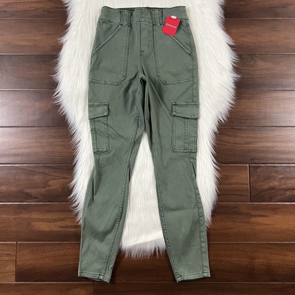 Spanx Size Small Petite SP Soft Sage Stretch Twill Ankle Cargo Pants - Picture 1 of 9